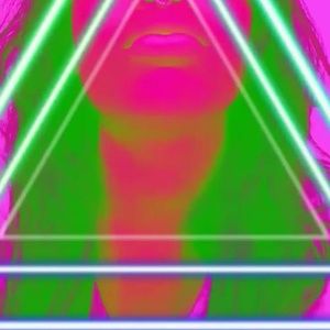 Meet your Posher, Mae